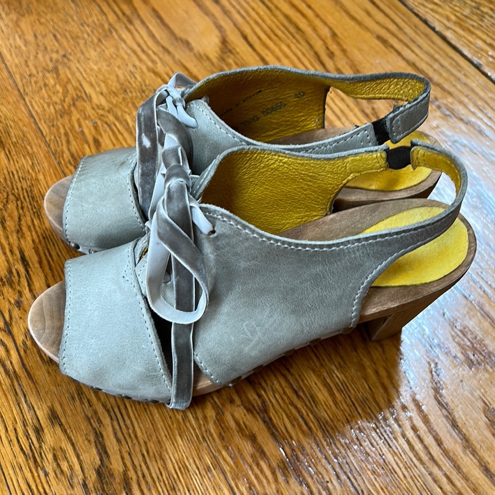 Sanita European wood clogs.  Size 35.  Bluish/green/gray leather upper.